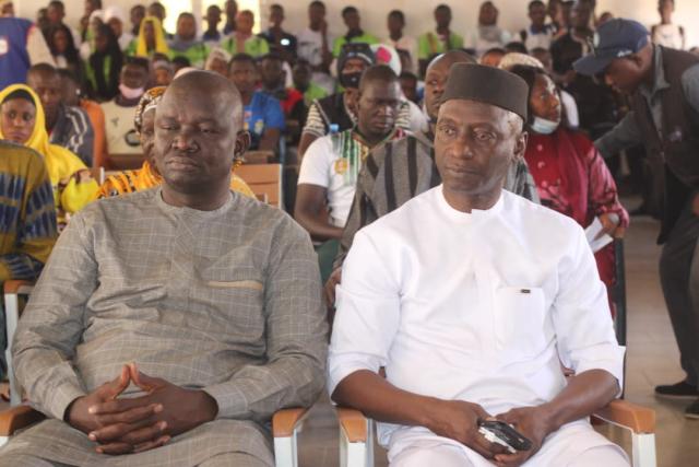 Participants en salle lors du lancement