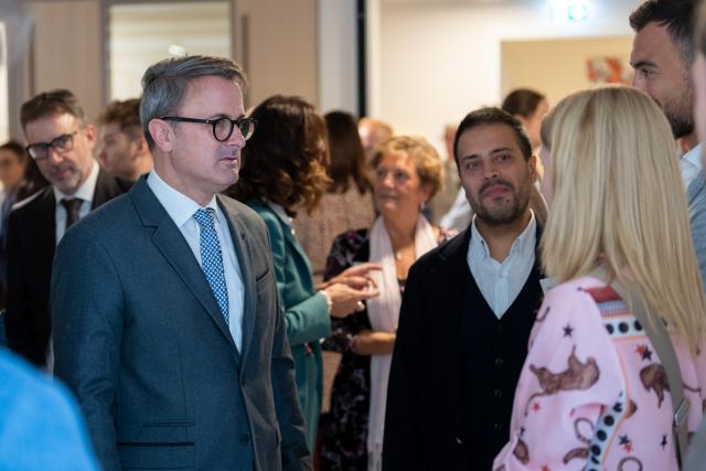 People networking during a cocktail